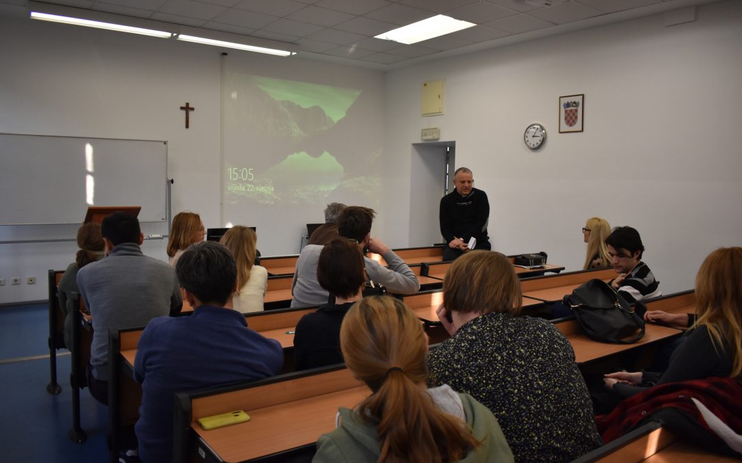 Susret Rektora sa studentima Odjela za povijest